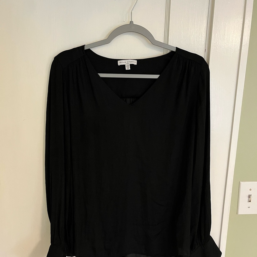 Madison d’ Amelie Long Sleeve Black Blouse - Picture 2 of 4